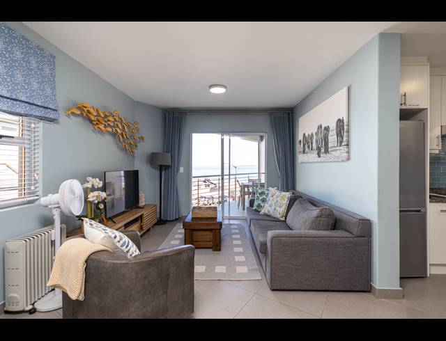 2 BEDROOM APARTMENT FOR SALE IN BEACHFRONT